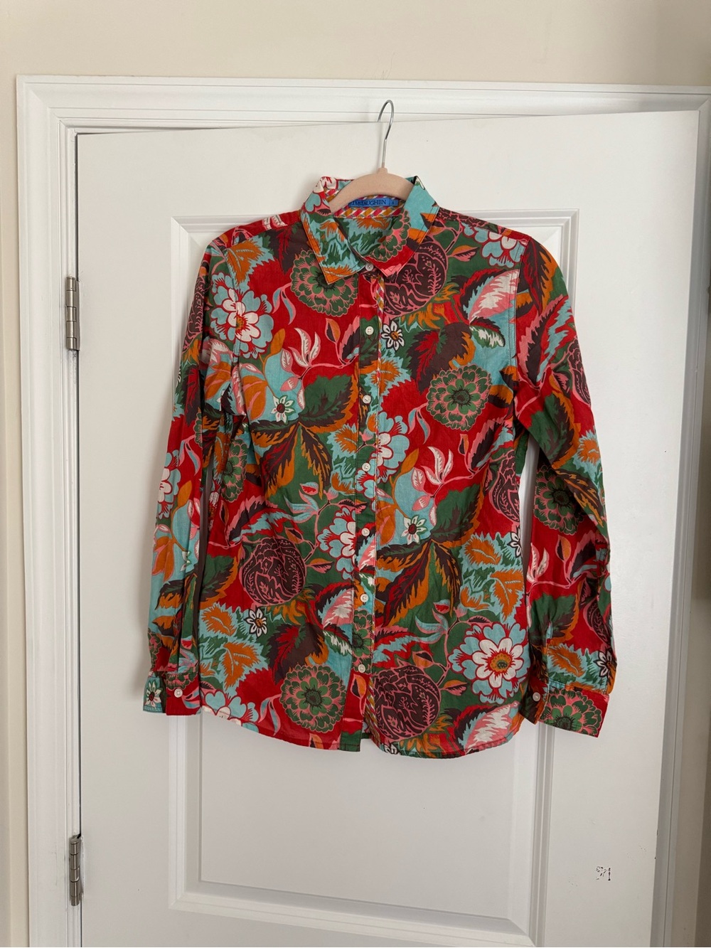 J Mclaughlin shirt size small